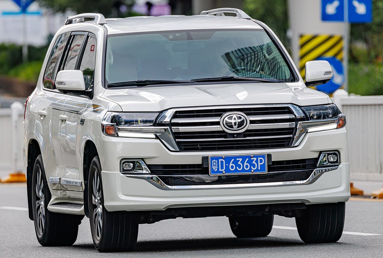 Toyota Land Cruiser 200